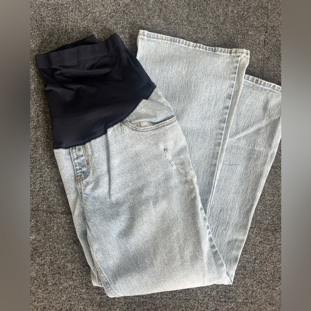 Old Navy Light Wash Maternity Jeans , flare leg full panel size 14 short